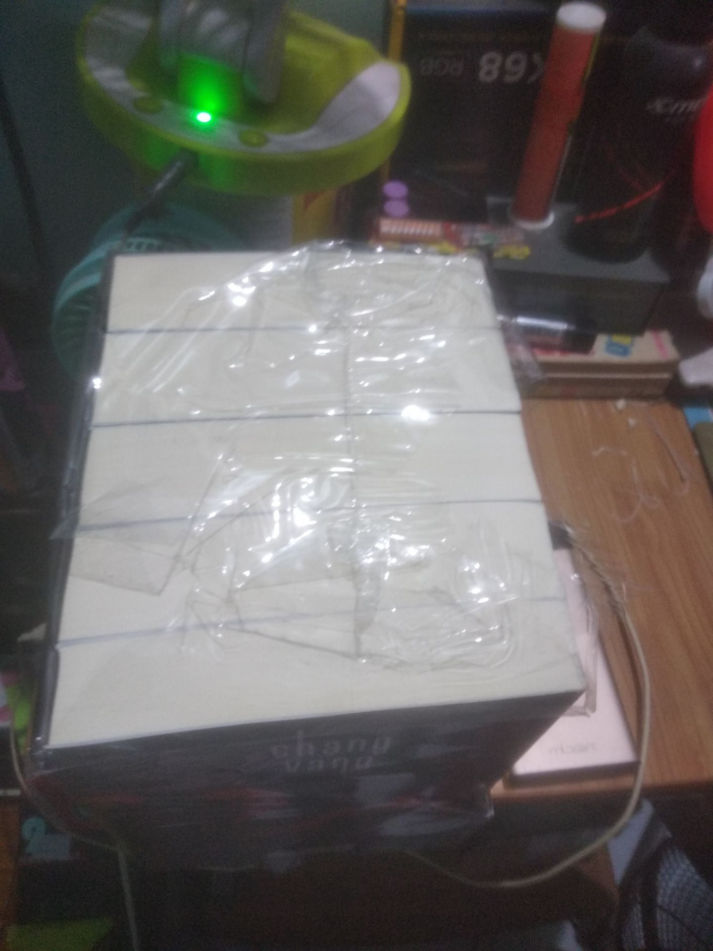 nói chung là hộp full box đẹp hộp nguyên không cấn móp ì , đặt 18h hôm trước 9h sáng hôm sau shiper ninjavan gọi nhận hàng ,  nhưng sach khổ nhỏ nha mọi người không như kì vọng