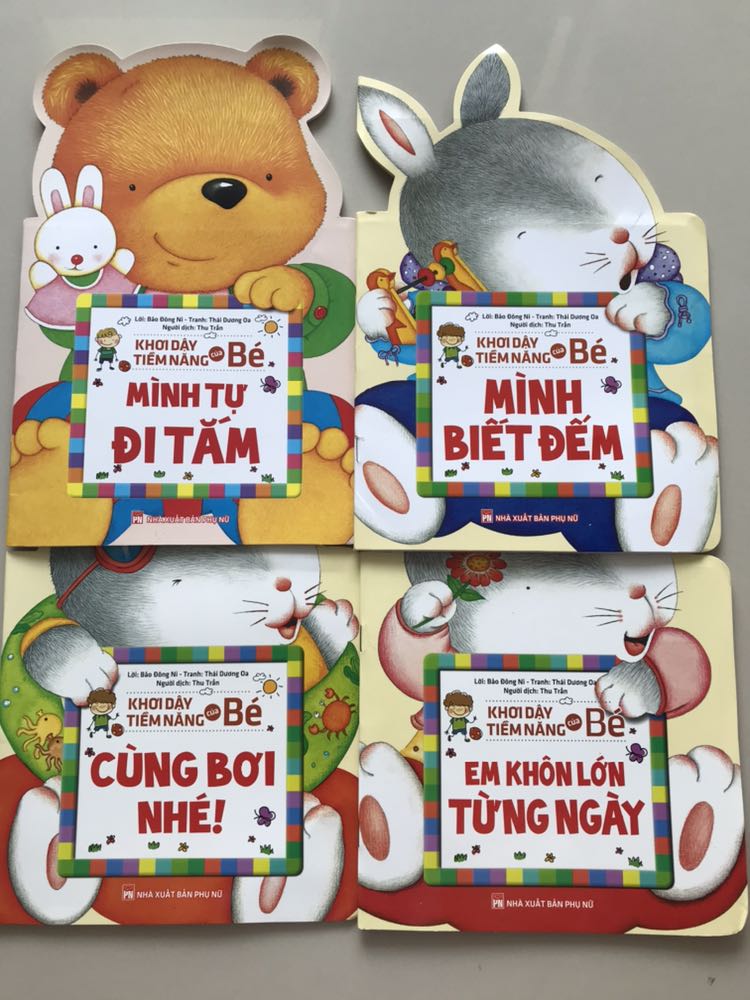 Nội dung đơn giản. Màu sắc tươi sáng. Hình vẽ đẹp dễ nhìn. Sách màu với giá như vậy là rẻ. Nên mua cho các bé đọc.