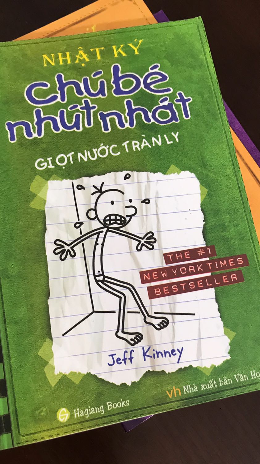 Sách hơi bẩn, gáy sách bẩn, dính băng keo, toàn là sách cũ đọc rồi