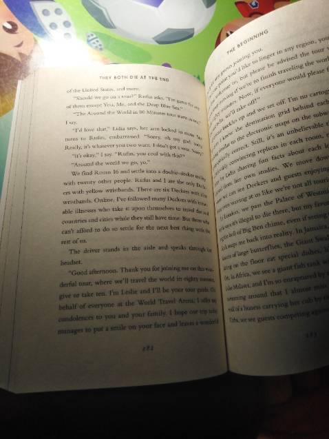 mới nhận về thấy chất bìa hơi lạ nhưng nhìn chung là cái truyện nó ngon, không uổng công chờ restock ::>> bên vận chuyển cx giao khá nhanh - 2 ngày đã tới