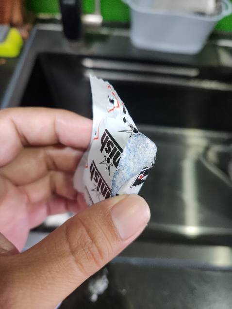 Viên rửa bát bị ẩm mốc, bể