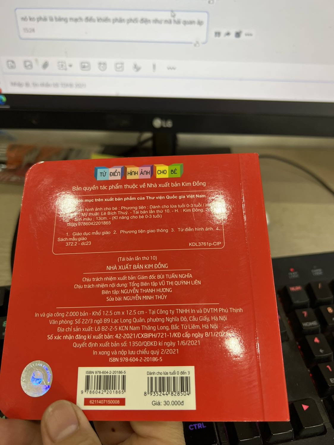 Sách đẹp nên mua cho trẻ
Bé nhà minh rất thích
