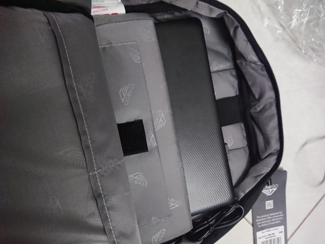 sản phẩm như mô tả.nhưng có mỗi việc mình ko thấy dc kích thước trên bài giới thiệu. mình cần tìm balo vừa khít 14in. thấy giới thiệu 14in ai ngờ balo i15. nhắn tin hỏi kích thước nhiều lần nhưg câu hỏi ko đc ghi nhận lên hệ thống. chán wá.