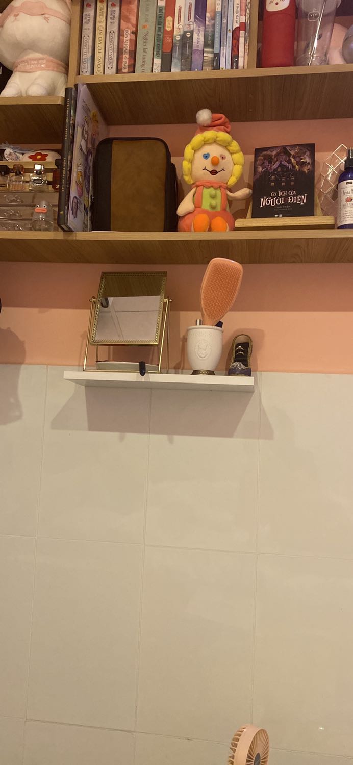 Gói kĩ lắm luôn, gia nguyên vẹn ko móp góc hay gì. Chỉ ko hiểu sao bị tách ra 2 đơn để giao thôi :))