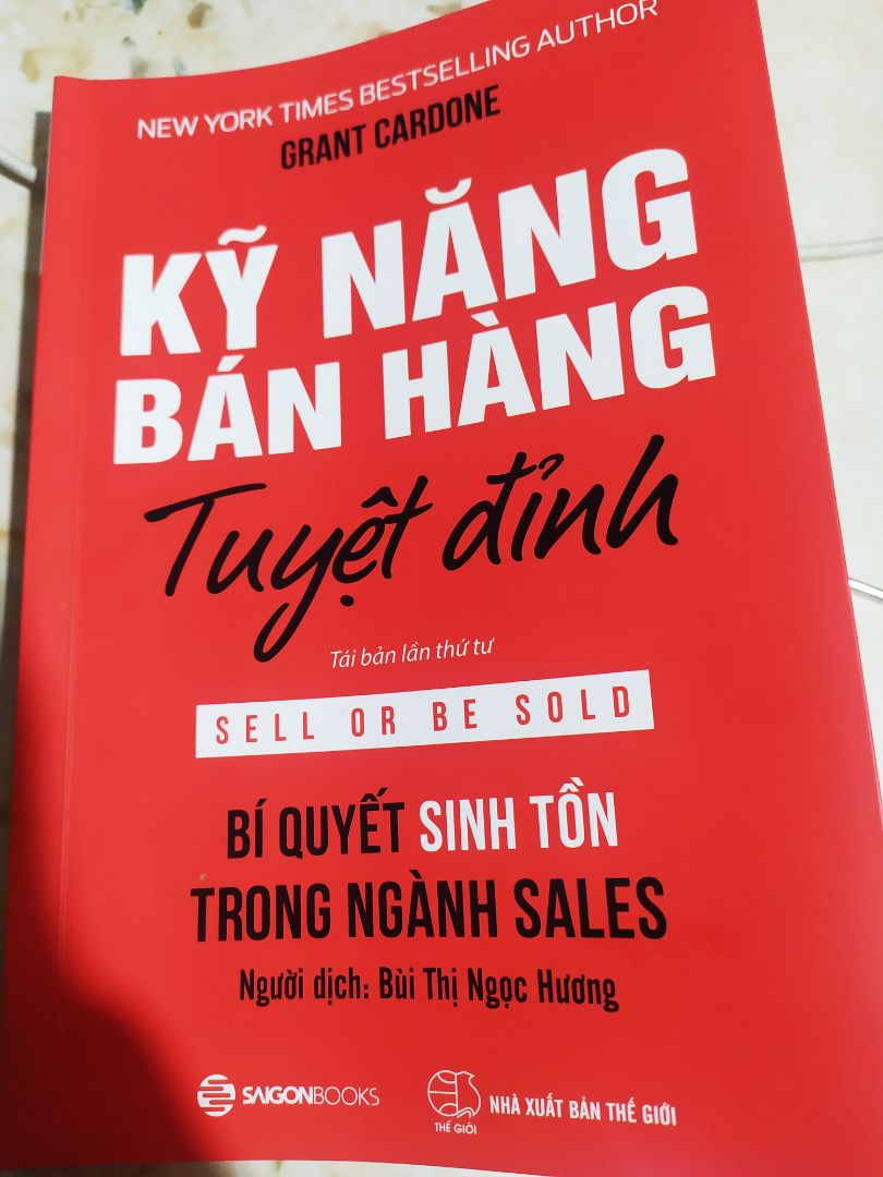 đọc xong cuốn sách này mình hiểu được tại sao MWG thành công và phát triển như vậy. từ ***, ***, mới đây là ***. tất cả chú tâm đến thái độ phục vụ và sau đó tới chất lượng dịch vụ.