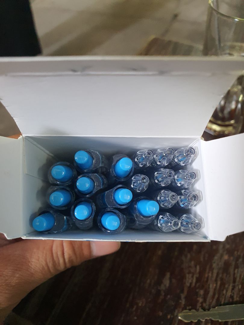 Đúng màu, đủ số lượng, giao nhanh. Mua lần nguyên hộp cho con để học sẽ tiết kiệm hơn rất nhiều.