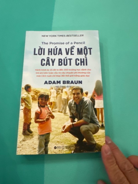 Sách có nội dung truyền cảm hứng… Chất lượng giấy & in khá tốt, size rất vừa tay.
