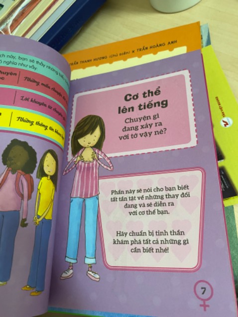 Sách đẹp bắt mắt dễ hiểu phù hợp với mẹ con nhà thị giác cao