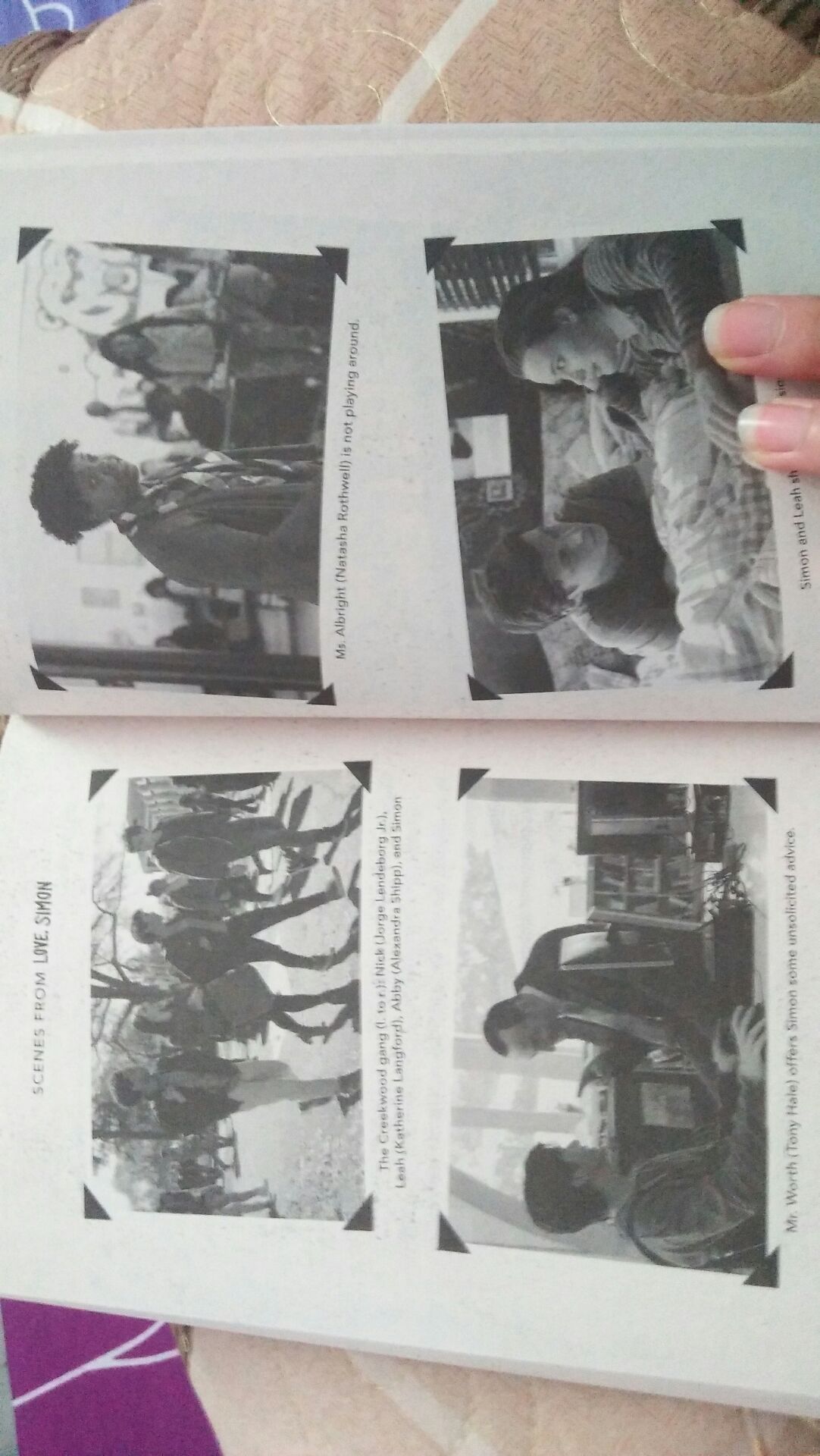 giao hàng siêu nhanh và hàng cũng khá đẹp, phù hipwj