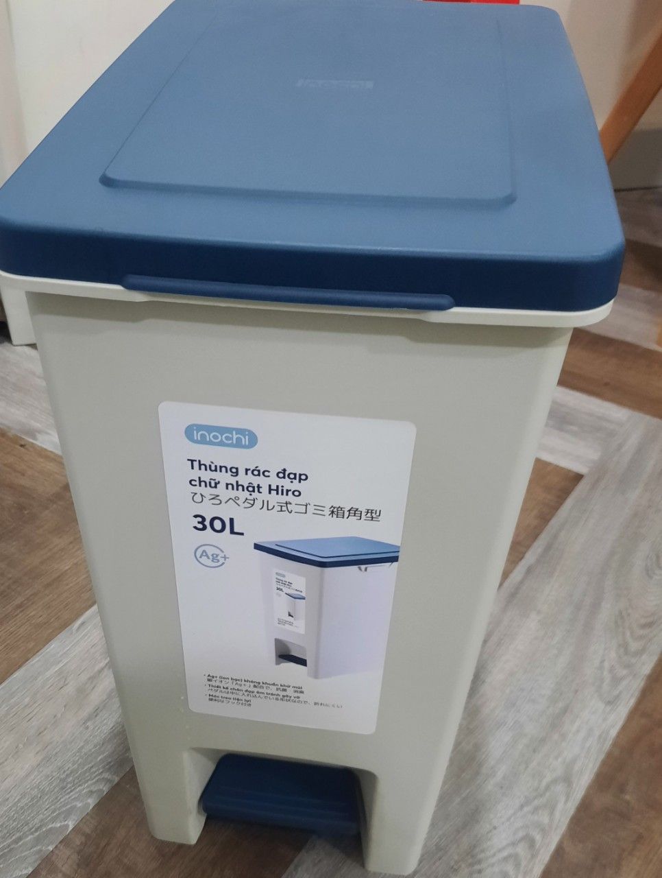 Chất liệu nhựa tốt ,riêng ở trong không phải loại có thùng riêng nên mọi người c