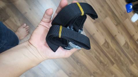 Siêu chắc chắn đúng là hữu ích thật. Từ nay yên tâm ko sợ Tivi hay tủ đổ nữa, an toàn cho bé nhà mình