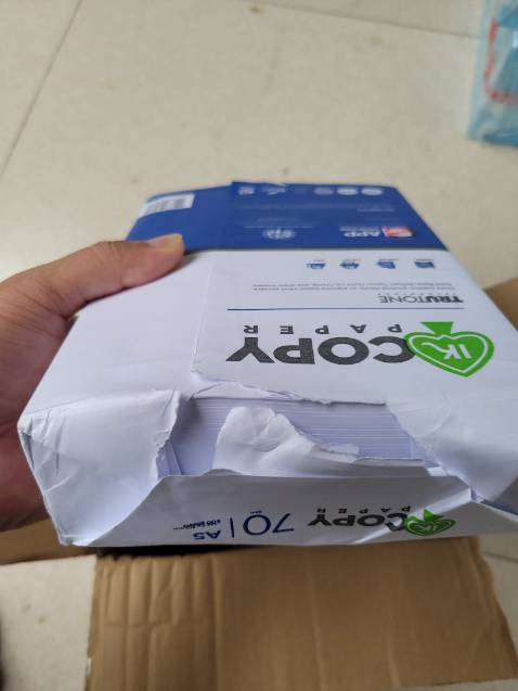 Giấy nhận đc xé tung tóe. Đã quay video khi mở hàng. Ức chế thật Giấy nhận đc xé tung tóe. Đã quay video khi mở hàng. Ức chế thật