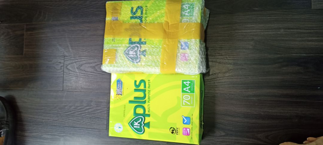 Cảm ơn shop giao hàng nhanh, sản phẩm tốt y như quảng cáo , giấy rất tốt in ko bị kẹt giấy , mình chỉ dùng loại giấy này vì giấy rất tốt. Sẽ tiếp tục ủng hộ shop