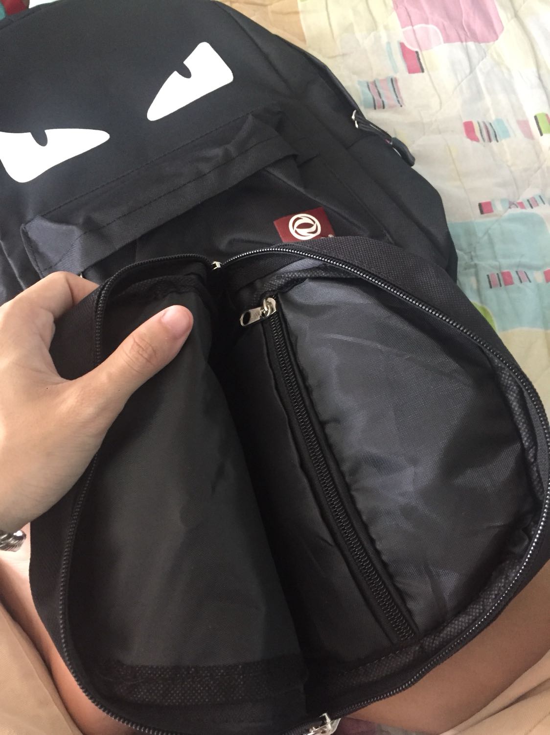 Chất lượng khá là ok với mức giá. Đúng kiểu dáng đã đặt. Em cho 4 sao còn sao thứ 5 là em đánh giá đội ngũ giao hàng tốt và rất nhanh chóng. Đặt hàng thứ 2 hẹn thứ 6 lấy mà thứ 4 đax có hàng. Em rất cramr ơn shop ạ