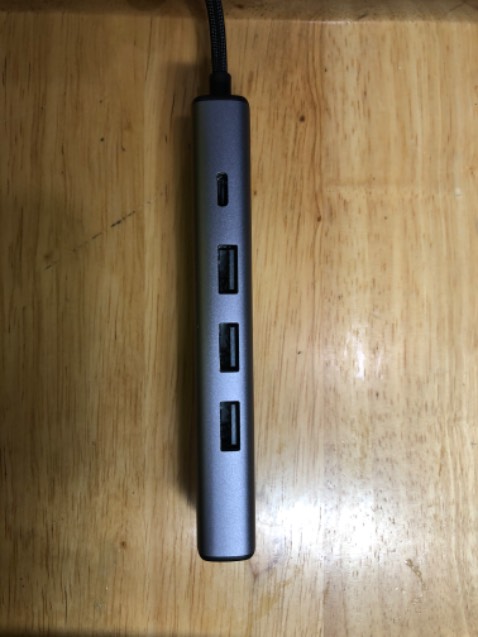 Đẹp, chắc chắn, nguyên hộp. 
Dây mềm dễ sử dụng. 
Tốc độ cổng mạng 1G.
Hơi dài, thiết kế ngắn hơn tí nữa thì đẹp hơn. 
Tem nhà bán hàng dán trên đầu usb nhìn xấu.