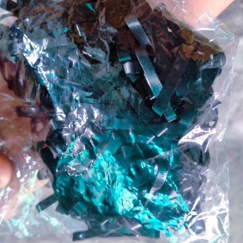 Thun nhiều, đẹp, chắc chắn, mình không nghĩ 1 bịch lại nhiều thế này, nếu tóc nhiều và dày mọi người nên mua loại lớn này buộc sẽ chắc chắn hơn nha.