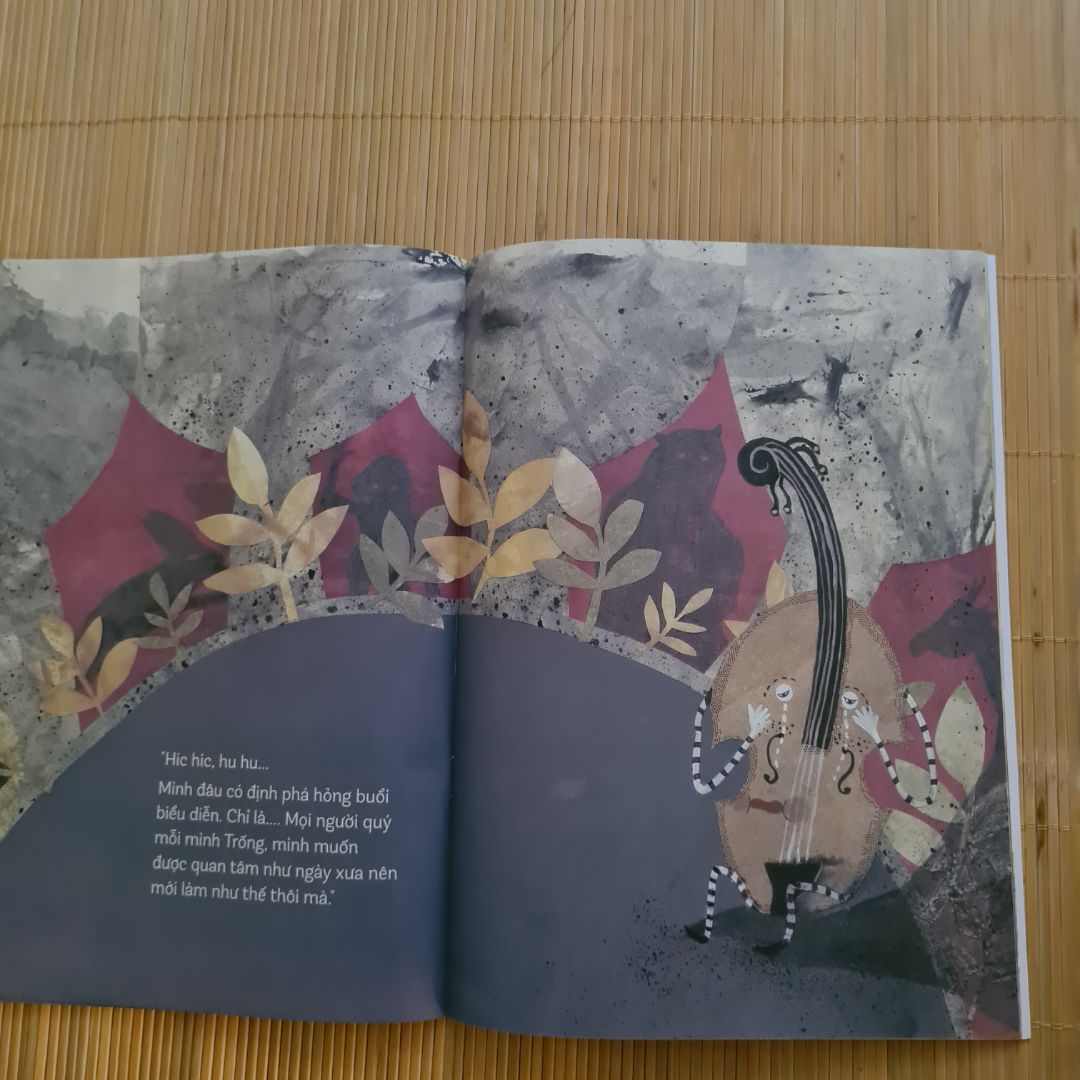 sách màu, nhiều hình ảnh minh họa, rất bổ ích.
mua được giá khuyến mãi rất ưng.
5 sao! nên mua