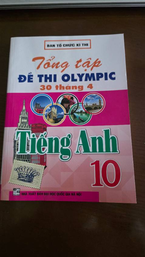 Sản phẩm không giống như ảnh, quyển tôi đặt mua bìa trắng nhưng giao sách thì là bìa hồng và giá còn đắt hơn một số nhà cung cấp khác