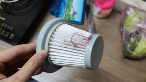 May hut sieu manh luon. Minh chi dung de hut bui giuong. Hut duoc het tat ca bui vai, manh da chet va toc rung. Qua tuyet voi.