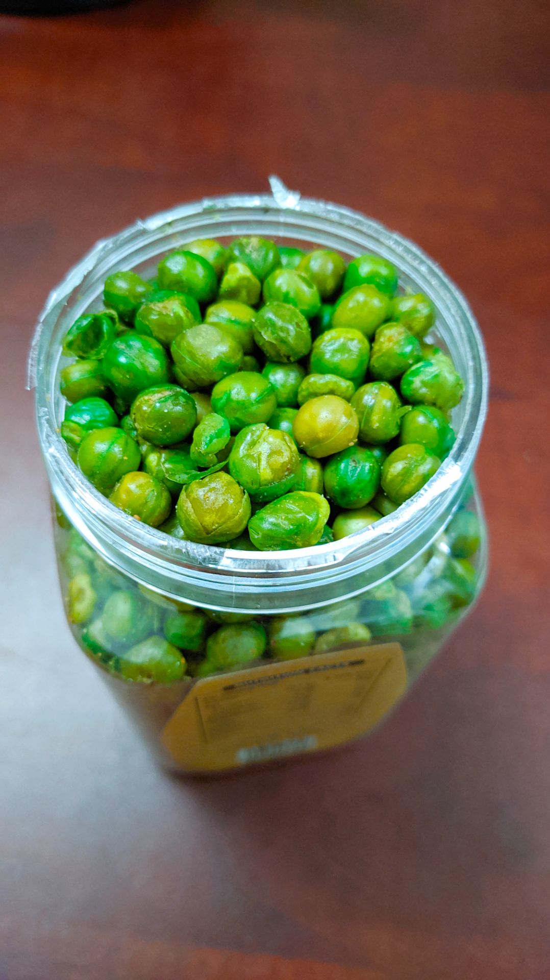 Đậu hạt to, ăn vừa miệng, không bị có vị bột súp mì gói như 1 số hãng khác. Thêm nữa là đậu nhiều tới ngang miệng hũ luôn :)