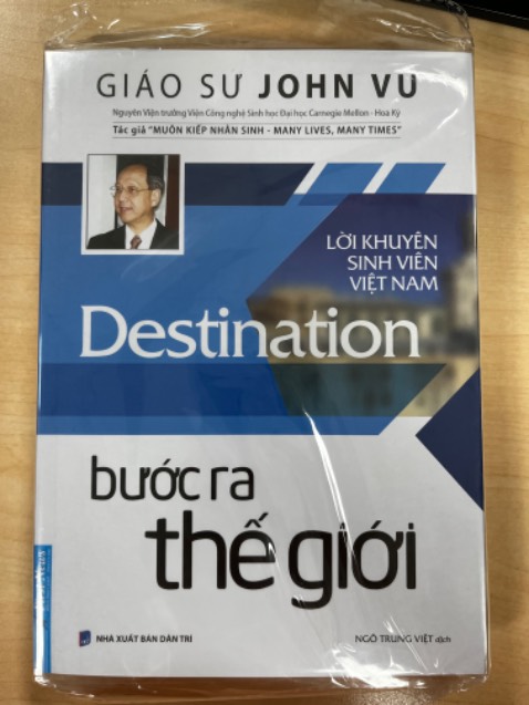 Ship nhanh hơn dự định. Sách bọc cẩn thận.