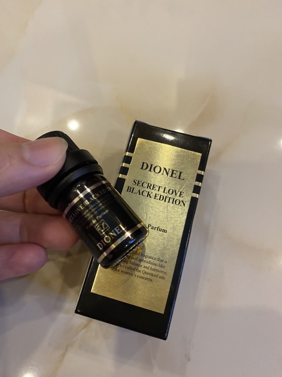 Với mình đã dùng loại này 3 năm miễn chê về mùi hương luôn .. tất cả đều đạt 5* cả khâu giao hàng tiếp tục ủng hộ shop