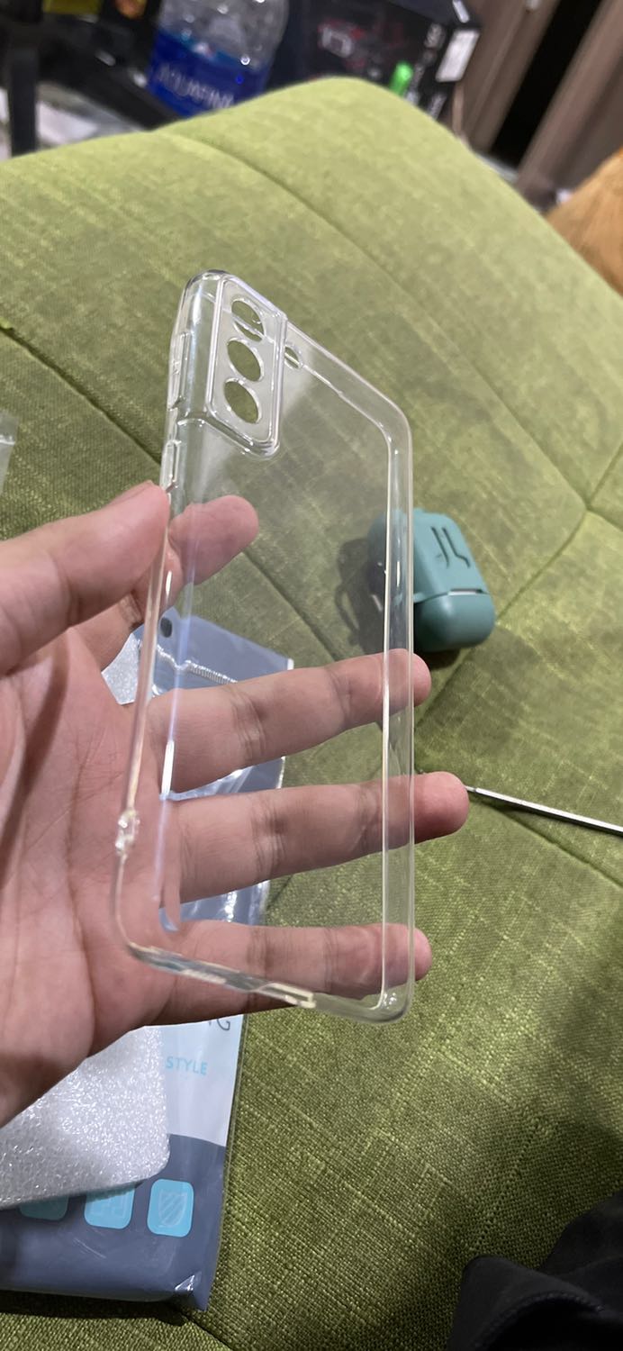 Hàng no name rẻ tiền bỏ vô cái bao rẻ tiền rồi bán giá hàng xịn. Ốp này chỉ 20-30k nhé. Tẩy chay