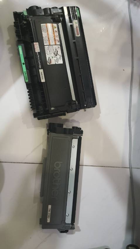 Trong quảng cáo nói dùng được cho máy MFC-L2701DW, nhưng thực tế kg lắp được.. vui lòng liên lạc lại để đổi hàng