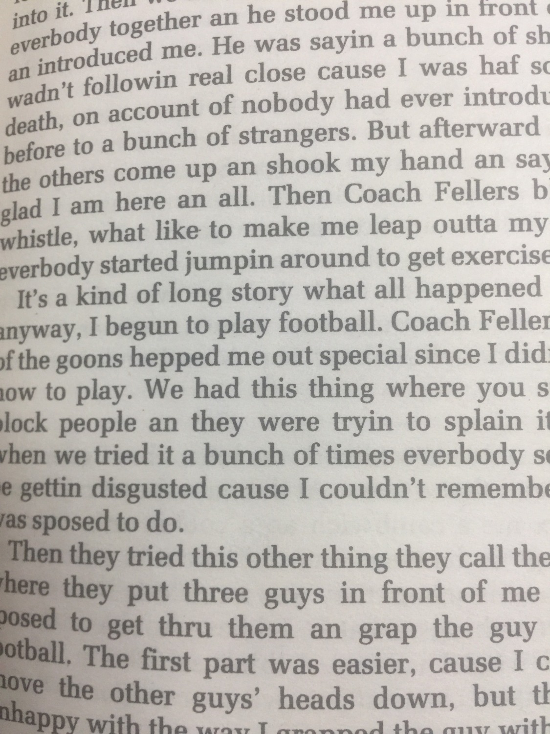 Sách lỗi sai rất rất nhiều, có nhiều câu trong một đoạn đã có thể tìm ra hơn chục lỗi sai. Thật sự rất thất vọng. Đã mua nhiều ở Tiki và chưa bao giờ thất vọng đến như vậy. Mình gửi feedback hình, mình vừa nhận được cuốn sách sáng nay và cuốn sách quá tệ. Hy vọng Tiki có những hộ trợ kịp thời và có thể lọc được các gian hàng sách như trên ra. Cảm ơn