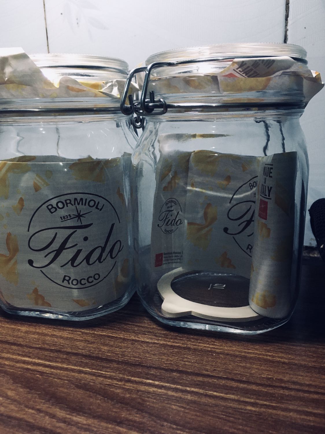 Rất xịn, dù shop dấu tích official mà ít người mua nên ban đầu cũng hơi ngại. Xong thì tuyệt, đóng gói thì bao bì chống sốc nó còn to nặng gấp đôi sản phẩm luôn ý chứ.