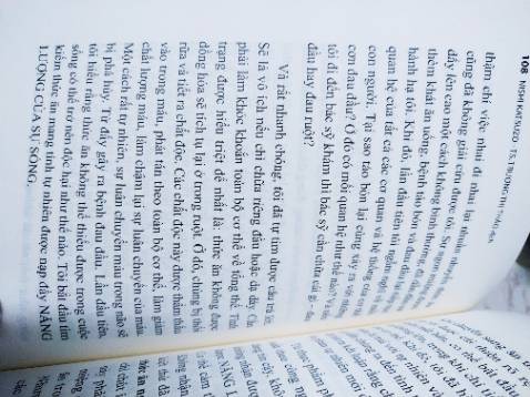 Sách dành cho những ai đang quan tâm đến chăm sóc sức khoẻ chủ động cho bản thân và gia đình. Sách dễ hiểu với những phân tích và dẫn chứng rất cụ thể về tình trạng sức khoẻ của con người ở thời đại hiện nay và đưa ra các giải pháp cũng như bài tập cụ thể để cải thiện tình trạng đó kèm hình minh hoạ. Tóm lại là sách rất đáng để đọc và tham khảo nhiều lần!