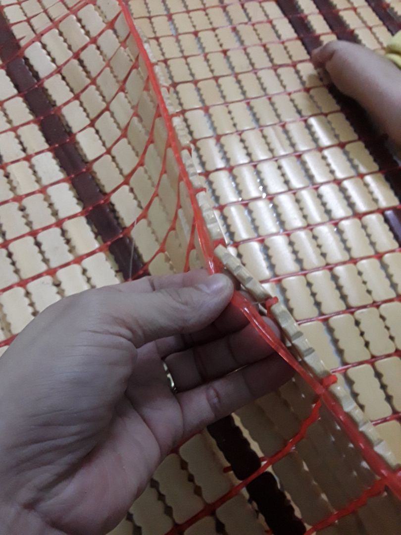 mình nhận hàng, tạm dc với giá 498,500đ, vì k có viền và có vẻ k chắc lắm. nếu giá gốc 1,2 triệu thì quá mắc