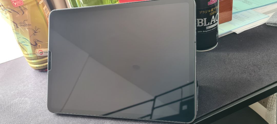 rất dễ dán. đóng gói nhìn chất lượng.