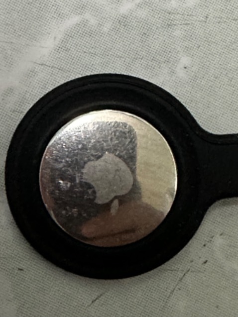 Pin giao đúng với mô tả, sản xuất tại China anh hùng, thương hiệu Maxell của Nhật Bổn, pin sử dụng có lâu k thì còn phải chờ sử dụng mới đánh giá tiếp được, mua thay pin airtag, nhét pin vào vừa như hình nhé. Thái độ và tốc độ giao hàng nhanh nha. Giá cả cũng phải chăng. Tóm lại, ổn mn nên mua khi có nhu cầu nhé