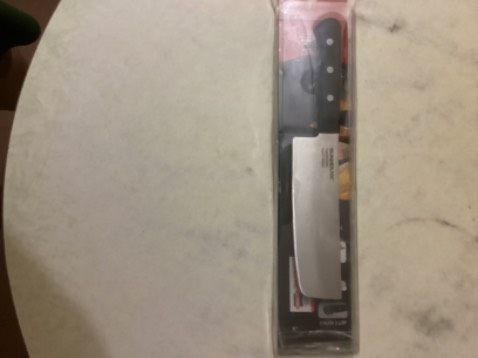 Nhẹ ,cầm vừa tay,bén . Hy vọng sẽ dùng được lâu dài