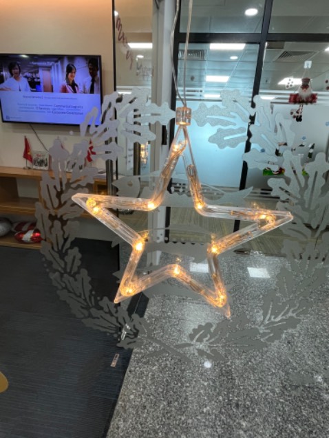 Shop giao hàng nhanh, đóng gói cẩn thận, đèn đẹp, shop hỗ trợ rất tốt, cảm ơn shop nhiều