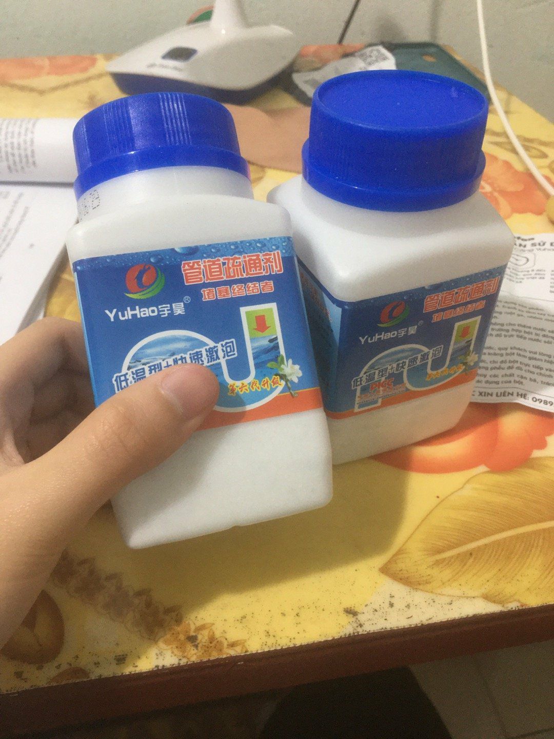 Giá mắc hơn những chỗ khác nhưng dc cái hàng chất lượng, nắp có niêm phong đàng hoàng. Trước dùng loại khác ko thấy hiệu quả gì. Dùng cái này để qua đêm là thông cống tuồn tuột luôn. Có lẽ là do tắc cũng nhẹ Giá mắc hơn những chỗ khác nhưng dc cái hàng chất lượng, nắp có niêm phong đàng hoàng. Trước dùng loại khác ko thấy hiệu quả gì. Dùng cái này để qua đêm là thông cống tuồn tuột luôn. Có lẽ là do tắc cũng nhẹ