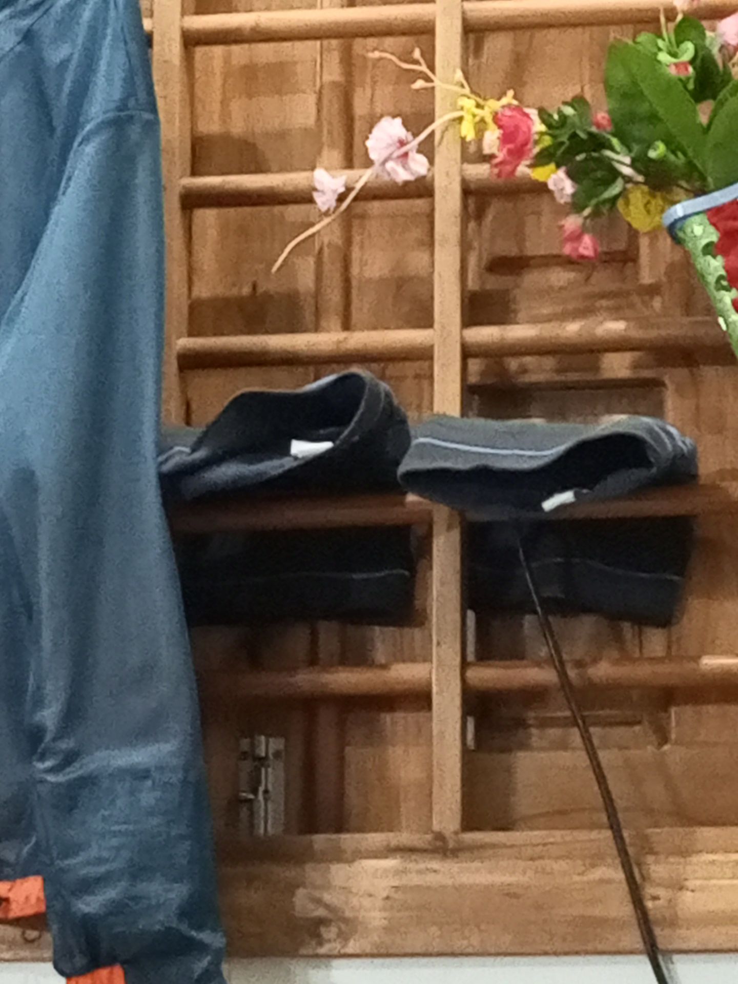 Ngon, nhưng mua xl thì sẽ ôm chân hơn