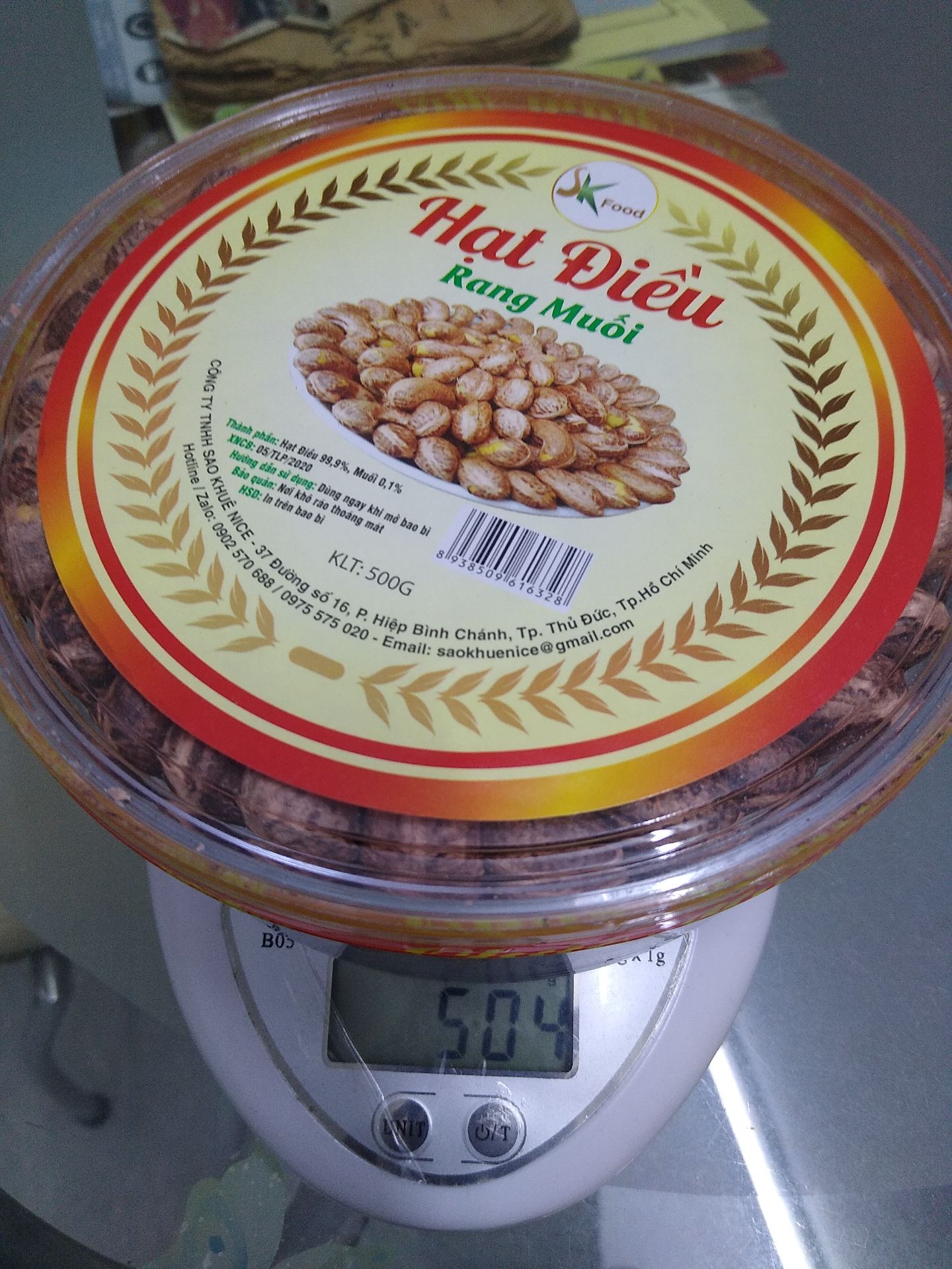 Chưa ăn thử nên chưa biết chất lượng thế nào! Trên bao bì thấy có ghi KLT:500g nhưng cân cả bao bì có hộp vẫn bị thiếu cân!!!