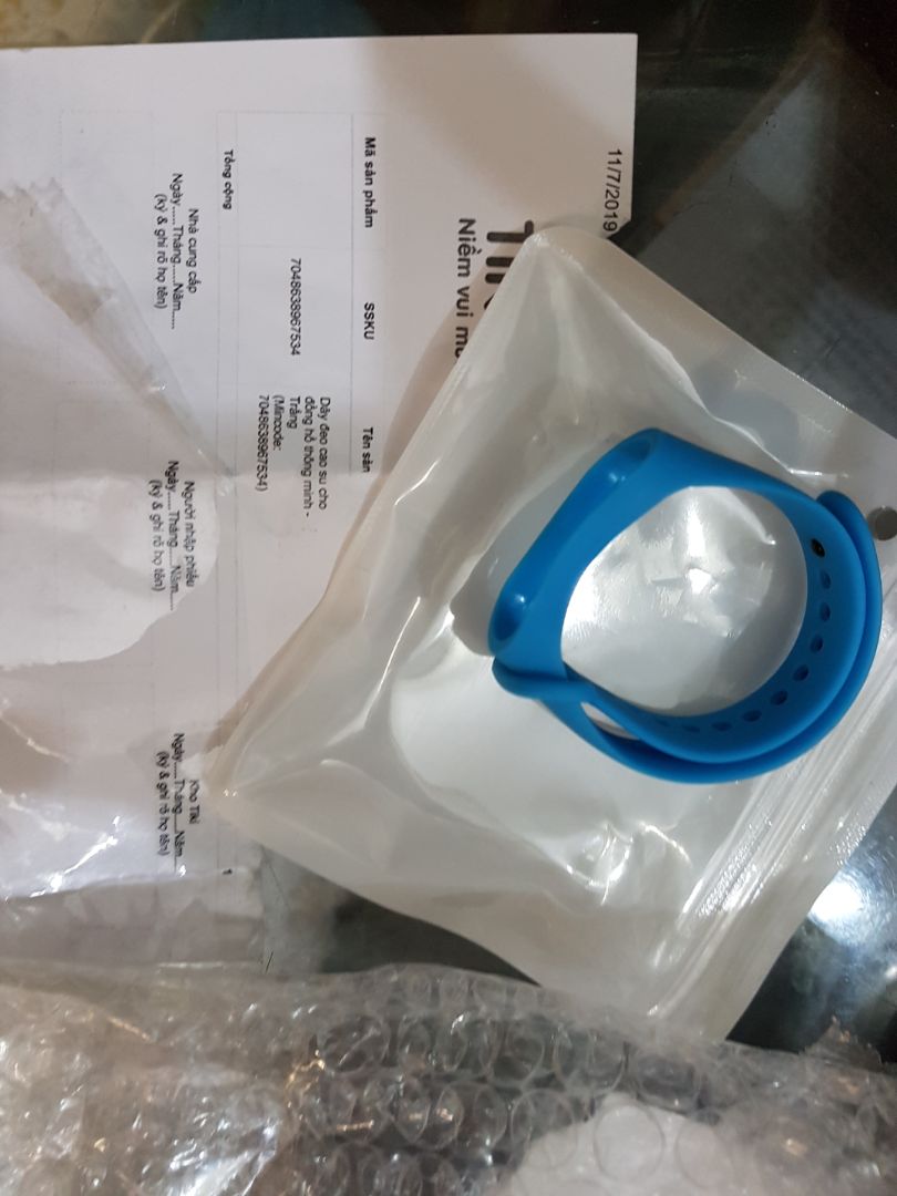 Đặt mua như QC (chỉ có màu duy nhất) là màu trắng.KQ nhận đc là màu xanh.Cố tình gian dối.Mọi người chú ý khi mua từ nhà bán hàng này.