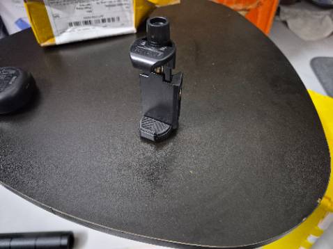 Chắc chắn, điều chỉnh giữ điện thoại linh hoạt, dễ dàng