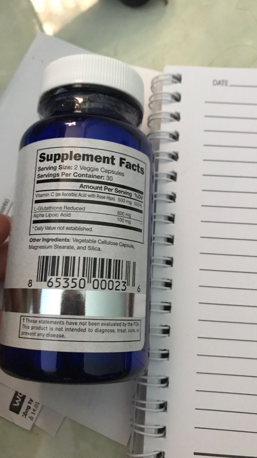 Mua lần đầu thấy tem mác bị đục , như kiểu bị âm , ko biết có dùng dc ko ah