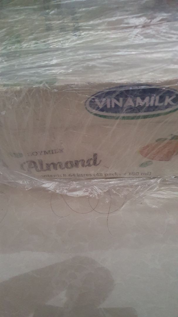 Mua lẻ uống trước rồi nên giờ mua nguyên thùng. Dịch nên giao hơi lâu nhưng không sao cũng không gấp. Sẽ ủng hộ lại sau này.