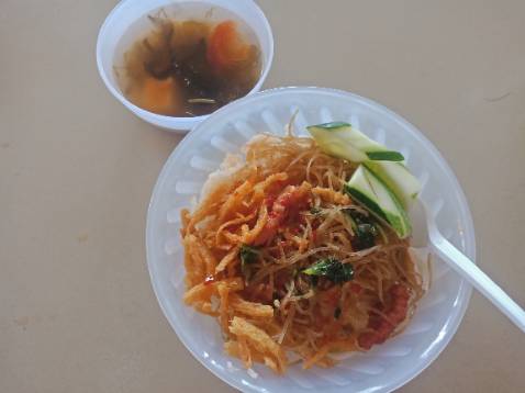 Gạo ST25 chất lượng cao. Cơm nấu lên ngon và thơm. Giao hàng nhanh, đóng gói cẩn thận, hạn sử dụng mới, rất yên tâm về chất lượng gạo.