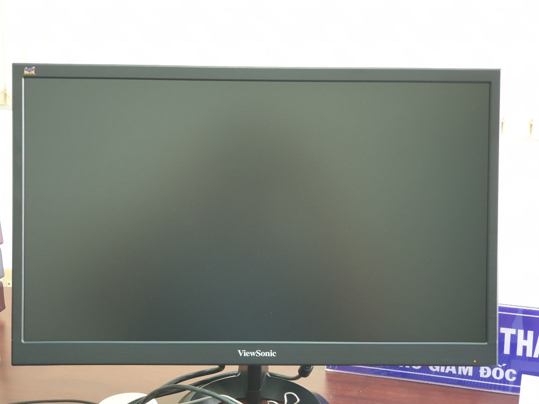 màn hình đẹp so với tầm giá. ko thể yêu cầu gì hơn