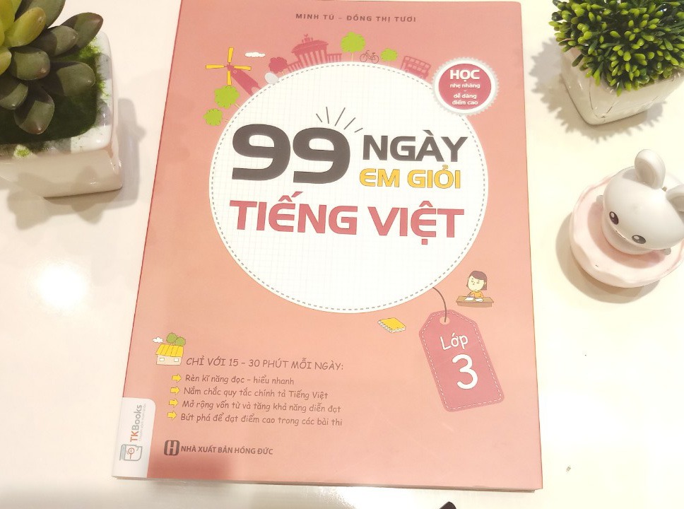 Sách in màu đẹp, thường tiếng việt không biết dạy con học môn Văn như thế nào dùng sách này ổn. Được chia ra các bài học nhỏ và có đáp án cuối sách tham khảo