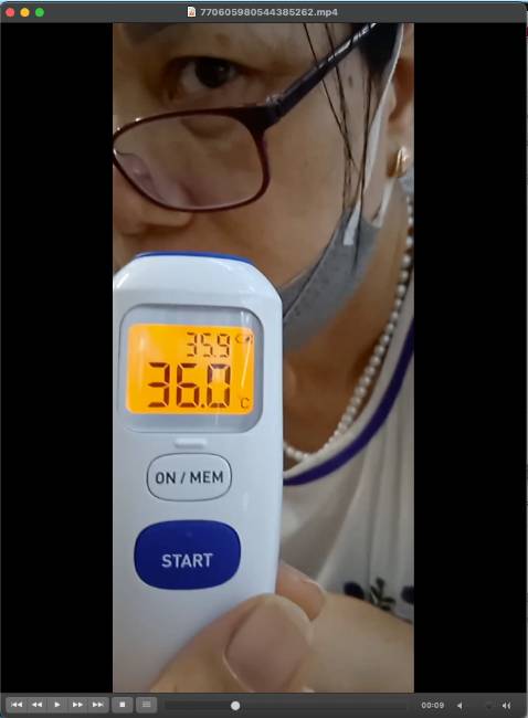 Sản phẩm không dùng được lỗi ngay từ lần đầu sử dụng. Sản phẩm nhận được thì hộp đã được mở rồi không có liêm phong mà không *** lại cho khách trước khi gửi đi. 
Edited: Mình có up thêm ảnh chụp từ video người bán luôn cho khách quan. Họ đo nhiệt kế chỉ được có 36 độ nhưng vẫn bảo với khách là sản phẩm không lỗi. Trong khi đó nhiệt kế cho phép chênh lệch cho phép chỉ là +/-0.2 độ.