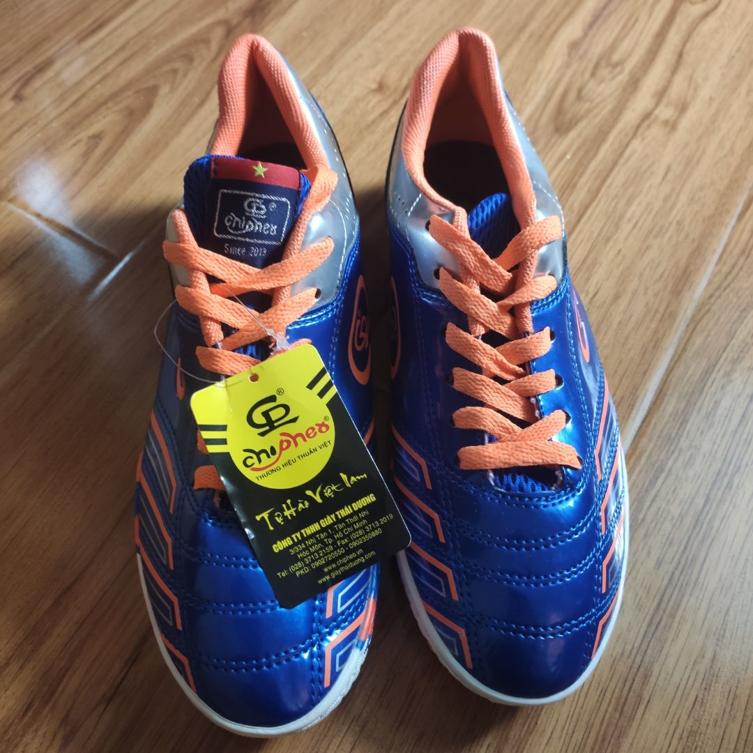 Sản phẩm bền đẹp, đi chắc chân. shop tư vấn và  phục vụ nhiệt tình.  5sao cho shop :))