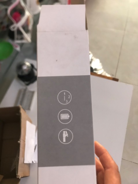 Không tôn trọng khách hàng, giao hàng bao bì củ rách *** bụi bám đầy vậy sao tồn tại được. Quạt mở không lên, không hoạt động.