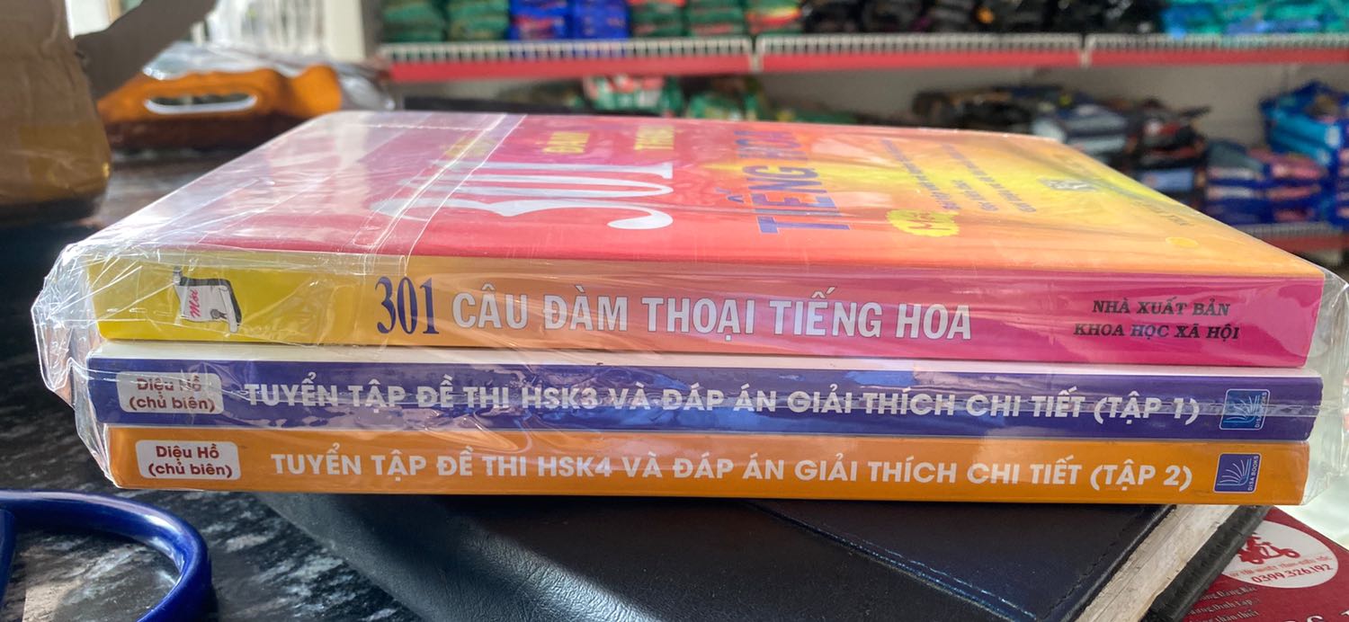 Sách in bìa hs4 bên trong nội dung thì hs3
Ko vui lắm khi nhận sách như vậy
